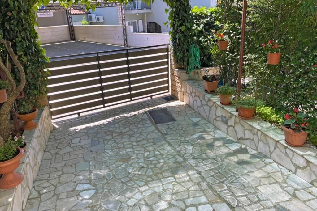 Cozy Apartment Alma, Two Steps From The Sea Medulin Ngoại thất bức ảnh